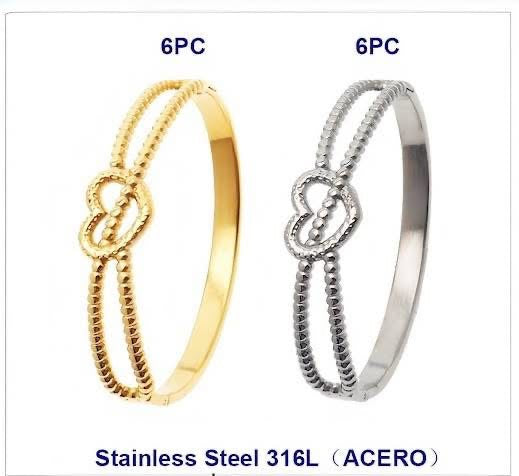 Heart bangle